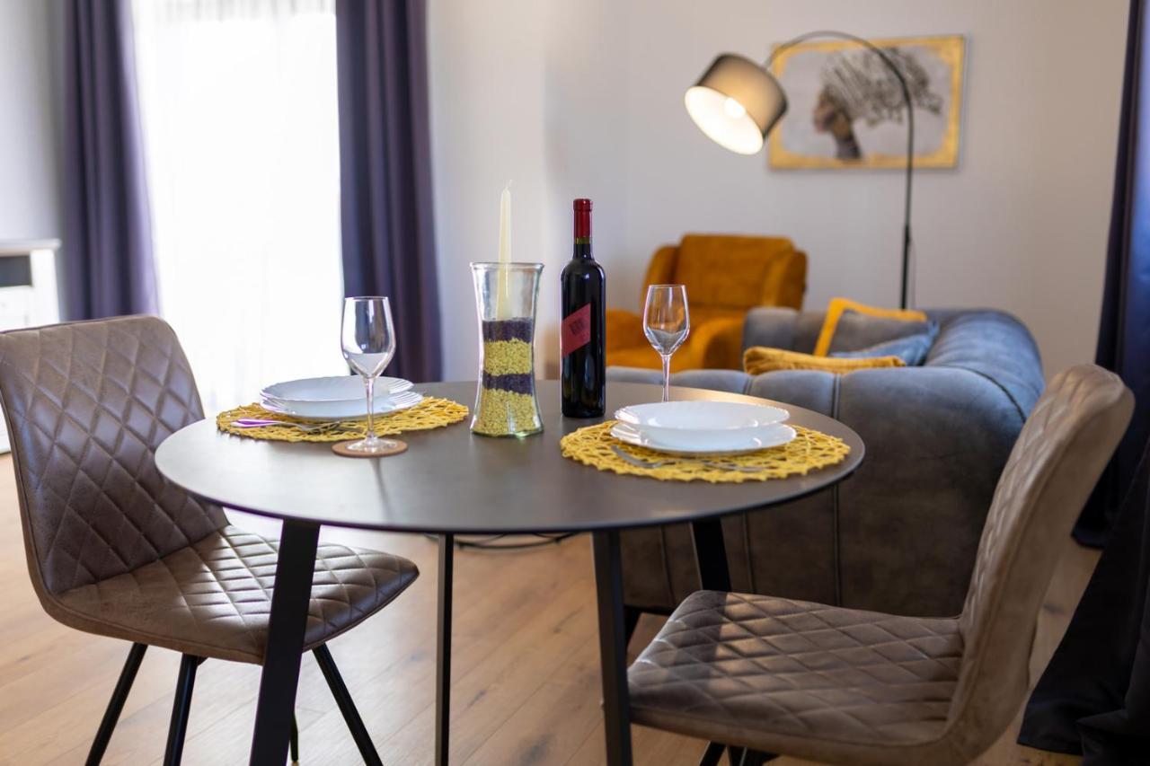 Apartment Demo Malinska Eksteriør billede