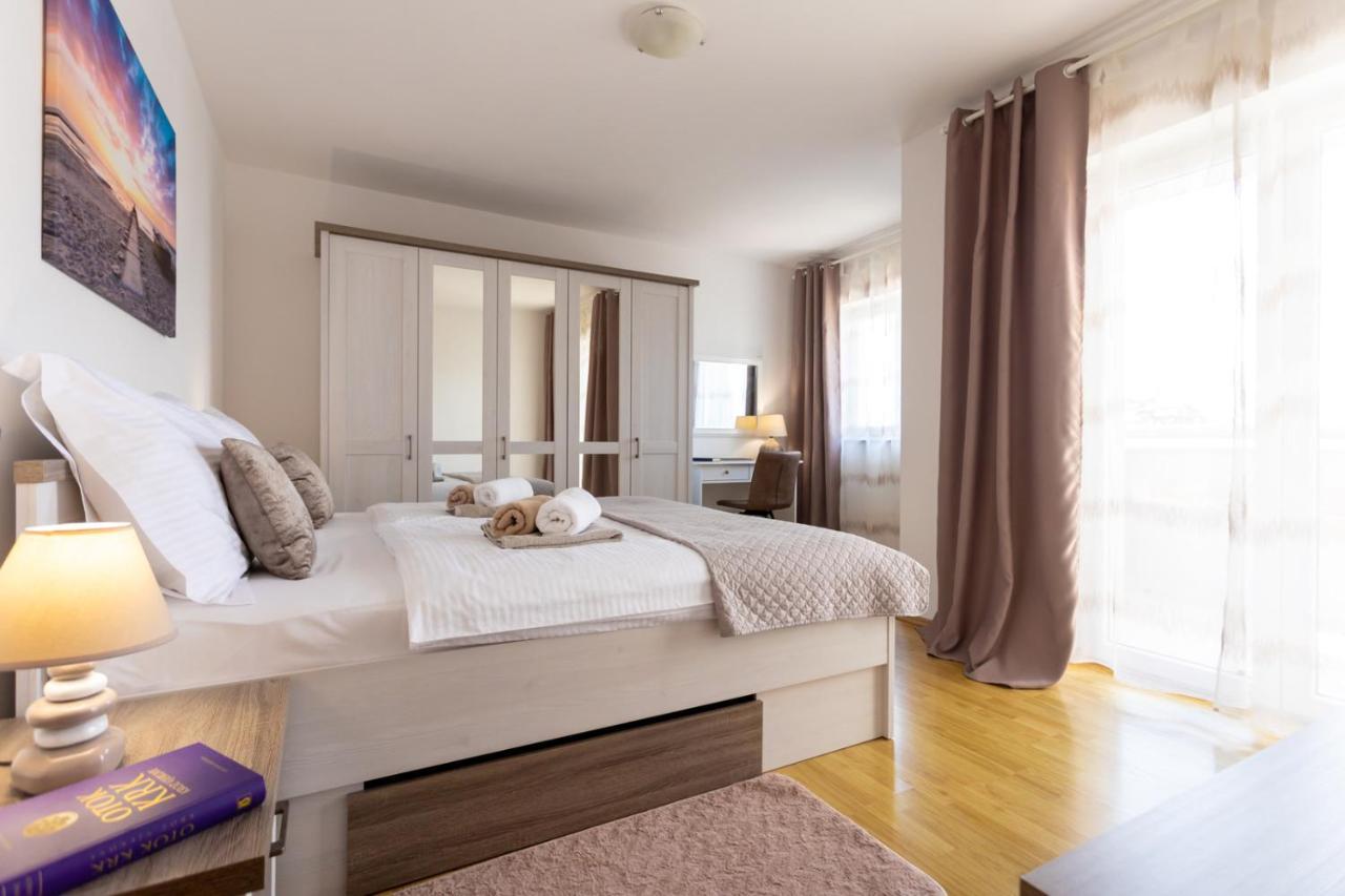 Apartment Demo Malinska Eksteriør billede