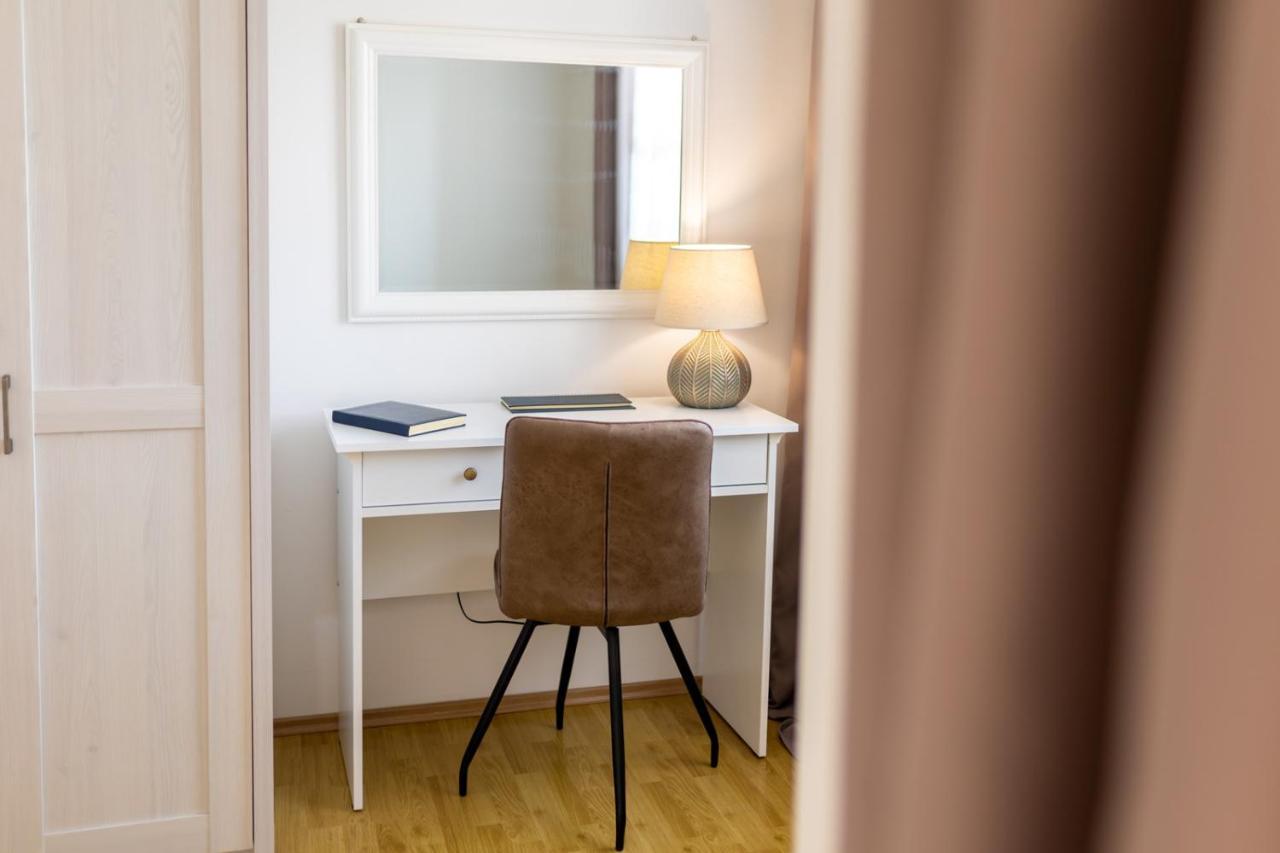 Apartment Demo Malinska Eksteriør billede
